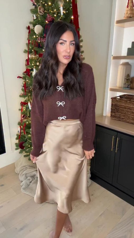 Instagram post by @jenagreen920 for Cupshe. Caption reads: Cupshe holiday looks you need this season ✨🎄Use....