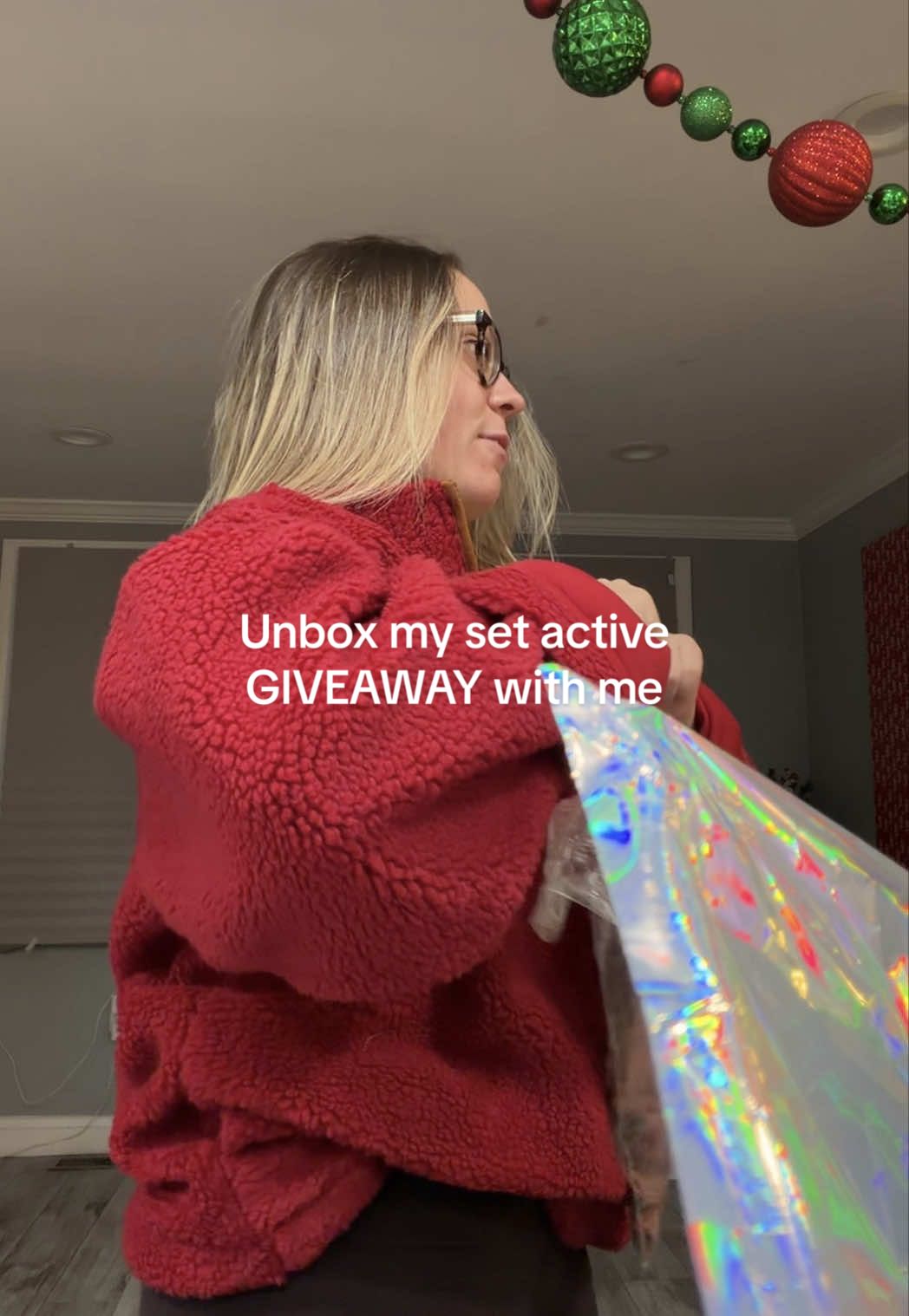 TikTok post by @aalialifts for SET ACTIVE. Caption reads: [...] grateful for @Lindsey Carter and the....