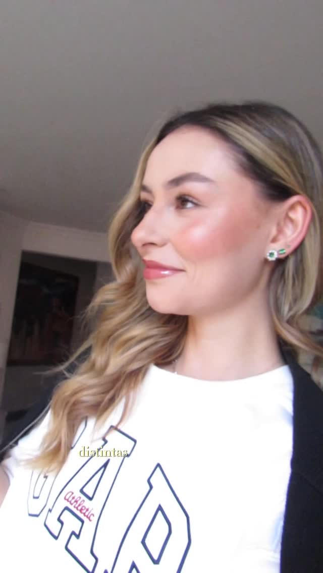 Instagram post by @bylulu02 for Falabella Colombia. Caption reads: El set de @gap está too cute 

Te dejo 3 formas de....