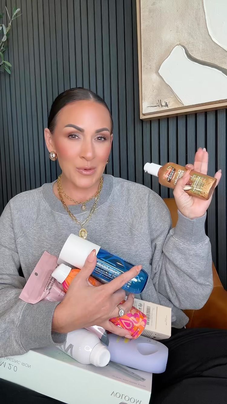 Instagram post by @lexietucker_ for PALMERS. Caption reads: Type LINK to shop the best beauty finds ✨

Will....