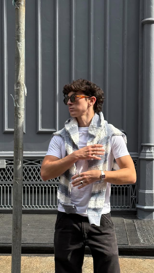 Instagram post by @gavensimon for Men’s Wearhouse. Caption reads: [...] code GAVEN15, online purchases only....