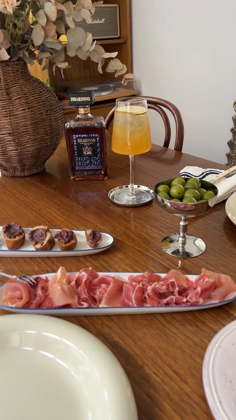 Instagram post by @alanalav for Disaronno. Caption reads: A soiree for 500 years of @disaronno_official,....