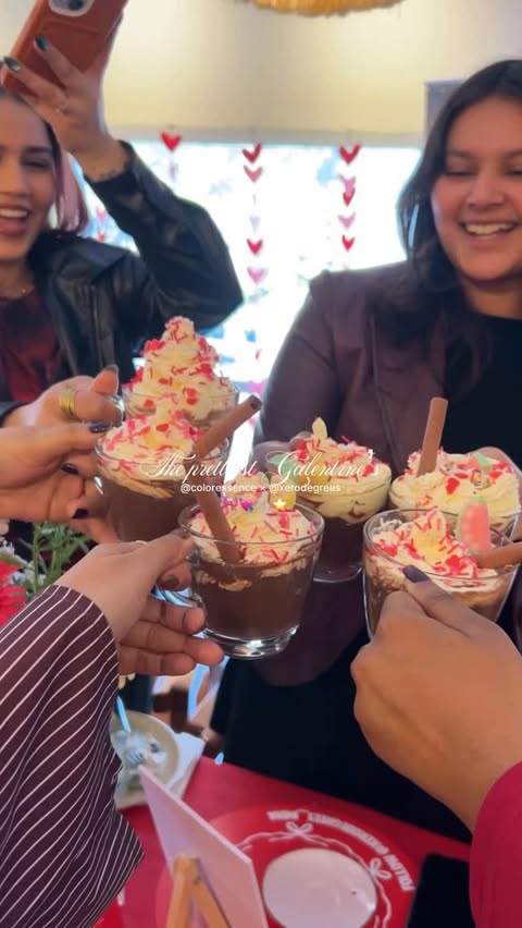 Instagram post by @dumpwithriaaa for Coloressence. Caption reads: [...] 💕 with @xerodegrees_india....