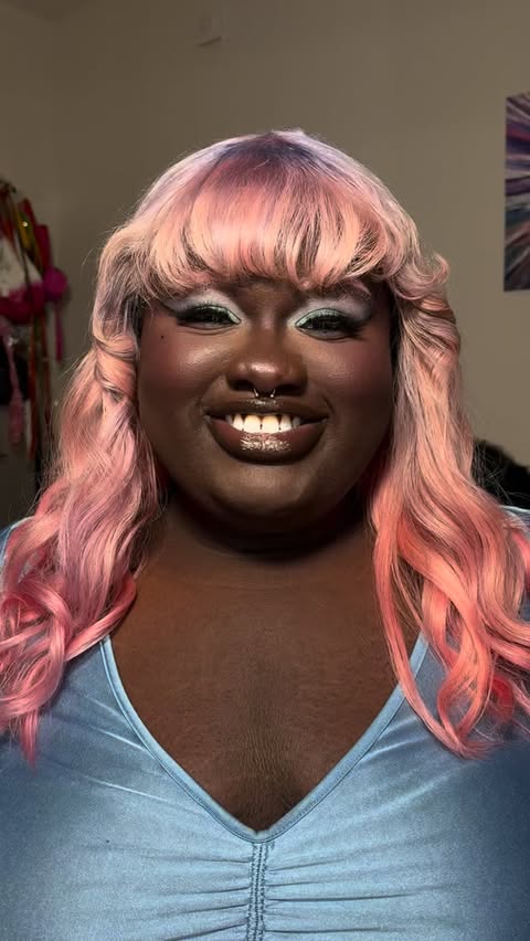 Instagram post by @sophistlouis for Arctic Fox Hair Color. Caption reads: [...] this cotton candy hair color with....