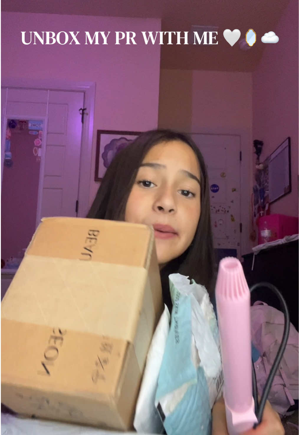 TikTok post by @..vlogswally for Beauty of Joseon. Caption reads: [...] #unboxingpr 💌🪞🤍📸@Avatara Skin @Beauty of....