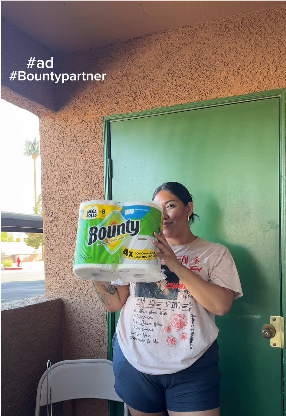 TikTok post by @_erikavaldez_ for Bounty. Caption reads: No more worries with @Bounty Paper Towels....