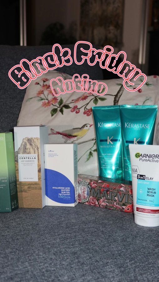 Instagram post by @ada.melinte for Notino Romania. Caption reads: Reduceri imeeense pe Notino 💥 până la 30% pe site....