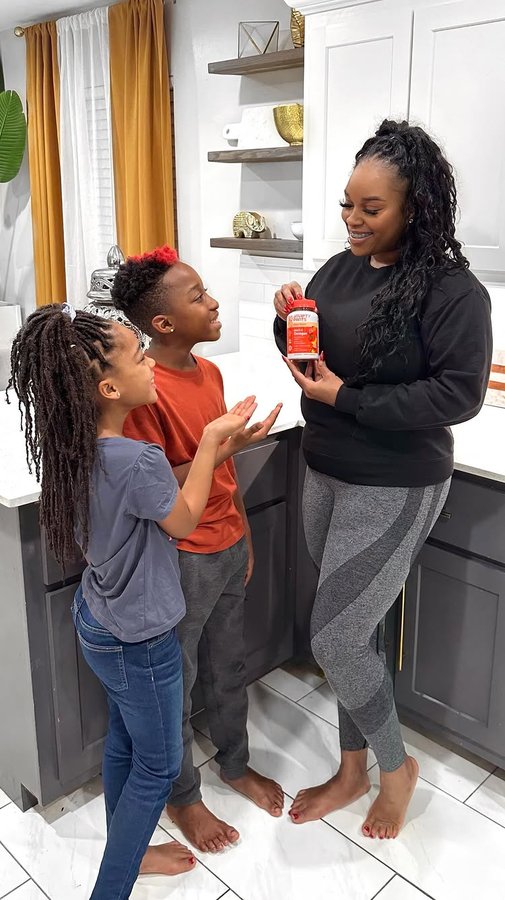 Instagram post by @imogenedent_ for SmartyPants Vitamins. Caption reads: #SmartyPantsPartner Our kids look forward to their....