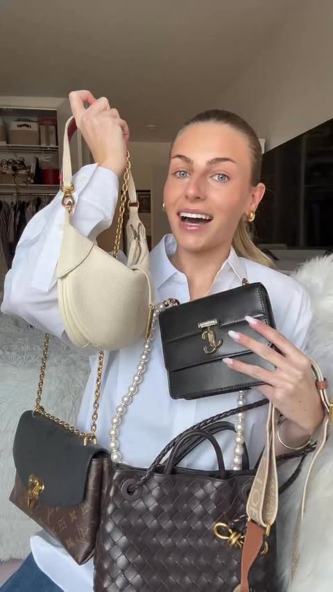 Instagram post by @carolinemaggs for Poshmark. Caption reads: [...] bags or veryyy similar on @poshmark for....