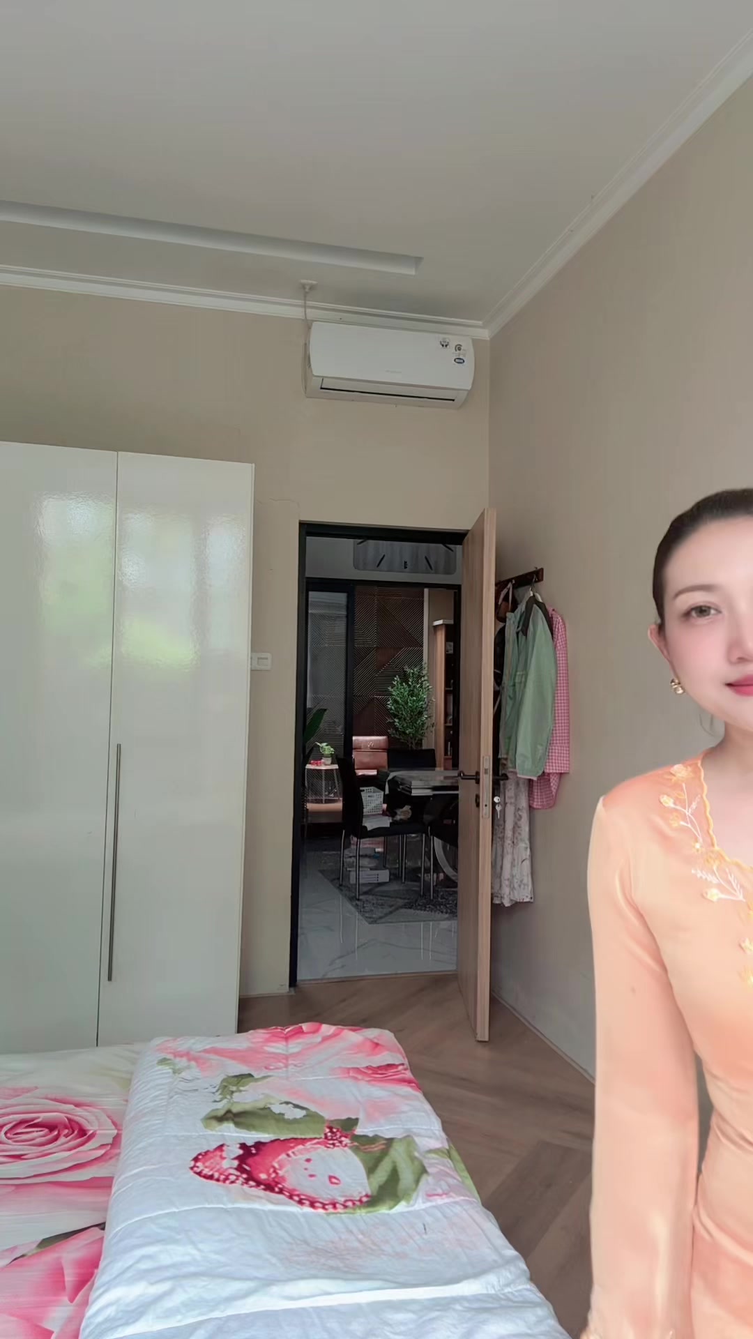 TikTok post by @ayusui26 for MlenDiaryID. Caption reads: Wajib punya 1 ini dirumaaahh@MlenDiaryID....