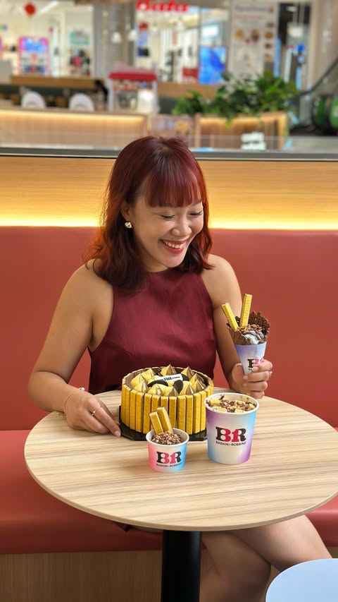 Instagram post by @anaffairwithfood for Baskin-Robbins. Caption reads: Taking a Golden BReak with Baskin-Robbins' series....