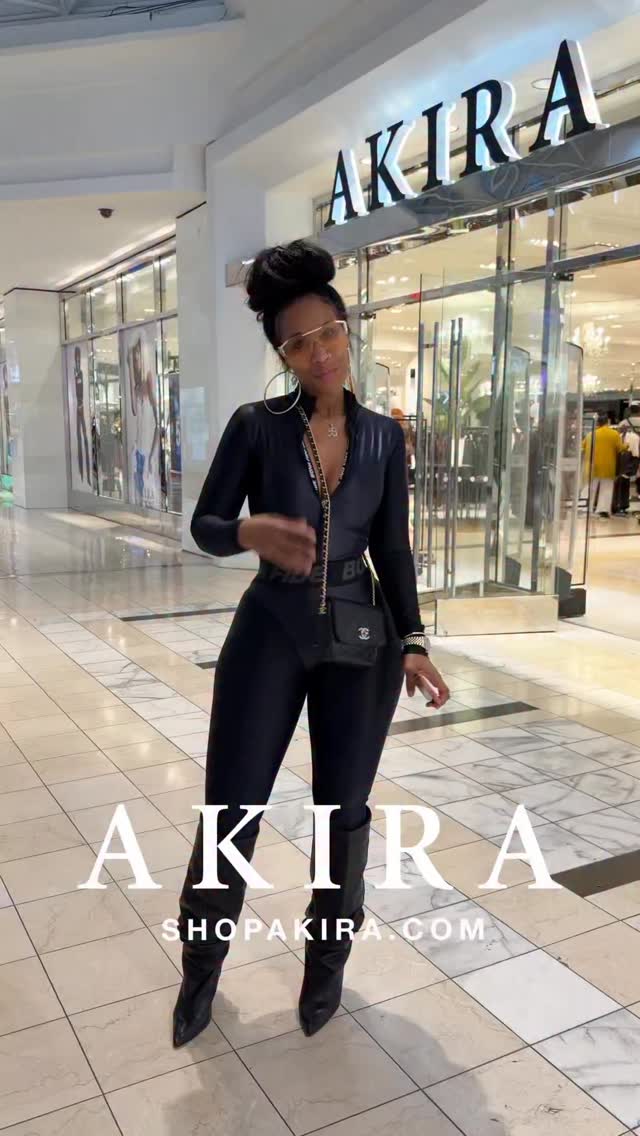 Instagram post by @biancasamone for ShopAKIRA. Caption reads: [...] to receive the Link in your inbox.....