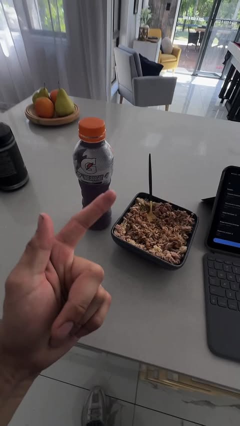 Instagram post by @phoenix._.s_ for MyFitnessPal. Caption reads: [...] counting macros I highly recommend....