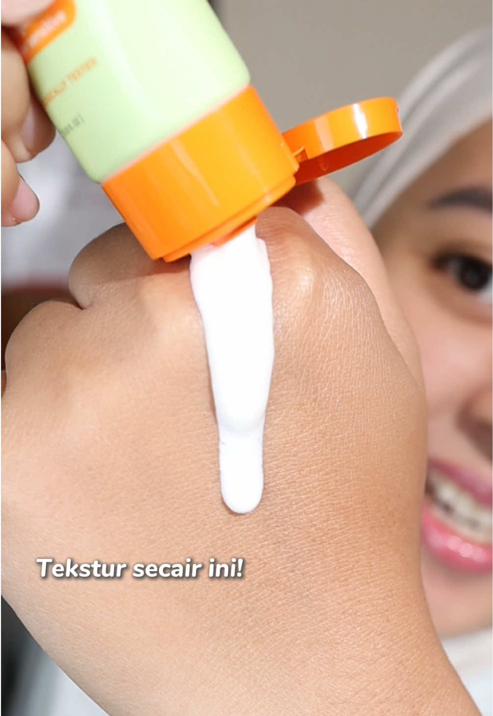 TikTok post by @lfnrdl for Hanasui. Caption reads: [...] lagi seneng, checkout skincare 😭 #Hanasui....