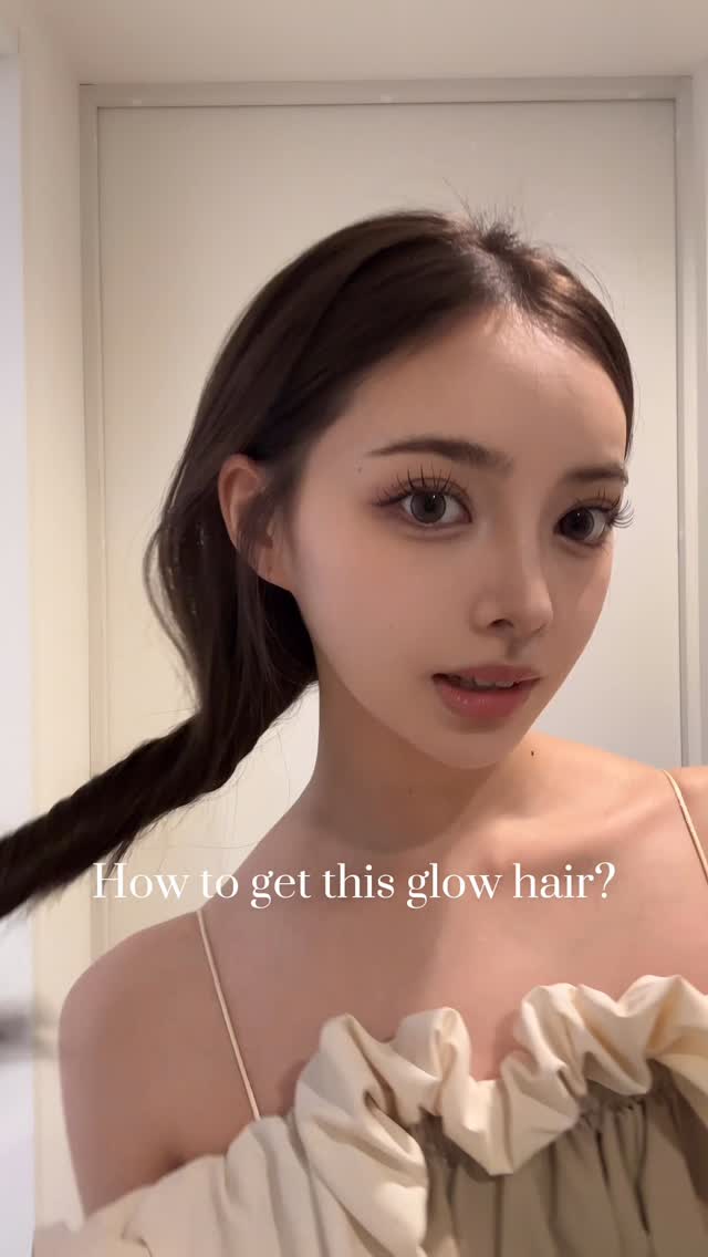 Instagram post by @my.starry.life for UNOVE Japan. Caption reads: 髪がつるんつるんになるUNOVE/アノブのトリートメントとヘアミスト、メガ割でお得に買えるから要チェ....