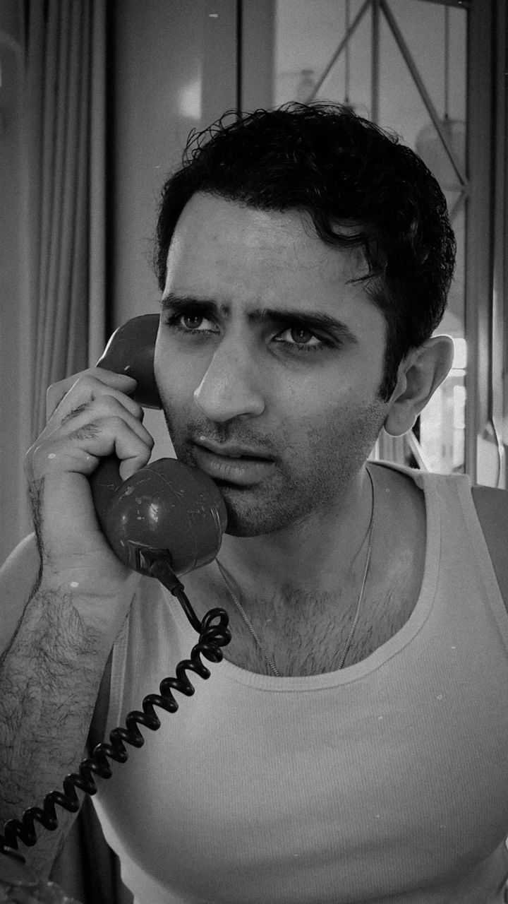 Instagram post by @ayushmaansethi for Snitch. Caption reads: SNITCH. Puraane zamaane mein mat raho. Try....