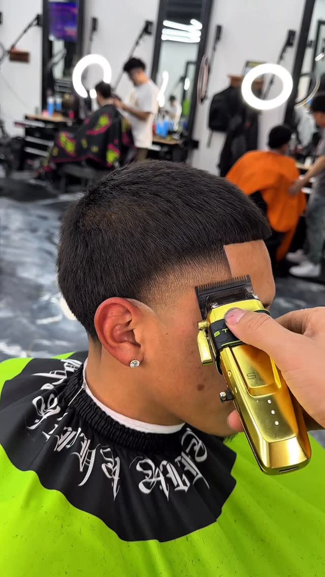 Instagram post by @chuyblendz for Barbershopconnect. Caption reads: If you are in the BAY AREA, SONOMA COUNTY BOOK....