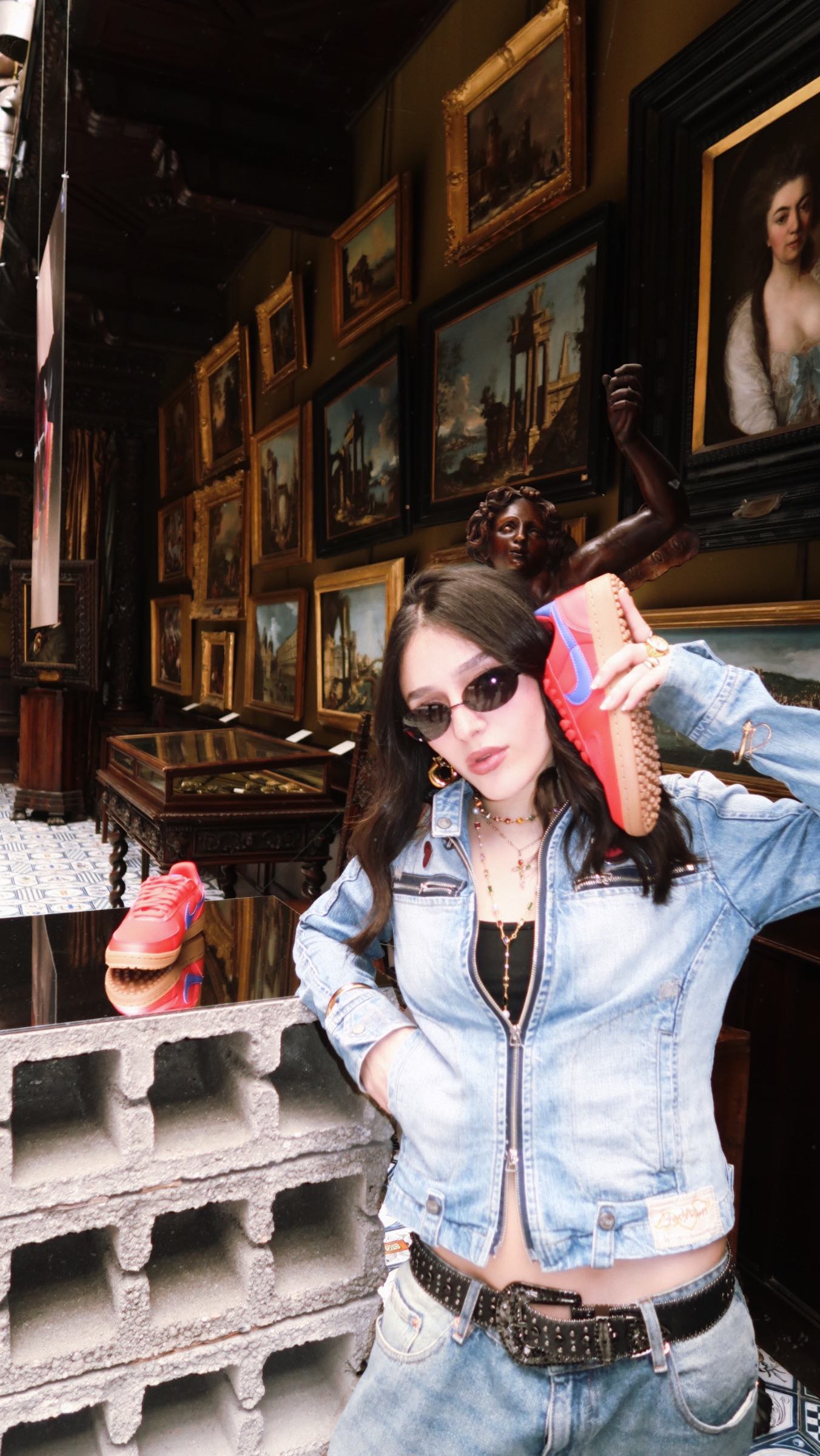 Instagram post by @robertalizza for AW LAB. Caption reads: How people dress the new Nike Field General,....