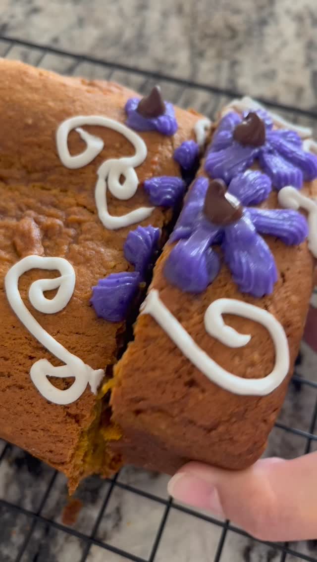 Instagram post by @cakeandwolf for Albertsons. Caption reads: #pumpkinbread is ALWAYS a good idea 🧡 

Checkout....