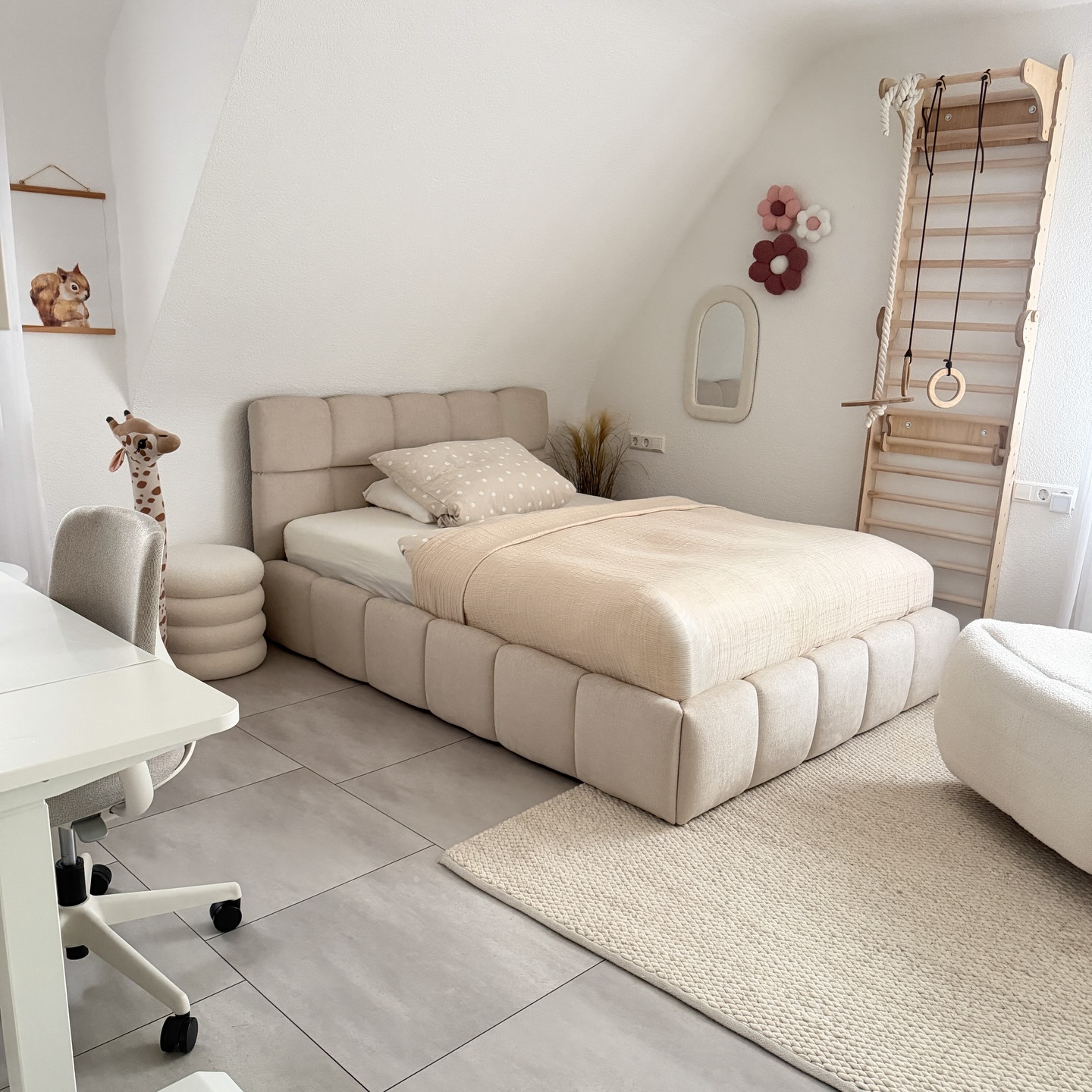 Instagram post by @nrtn.home for Sinsay. Caption reads: KIDS ROOM MAKEOVER 🎀
☁️ New bed, new dreams....