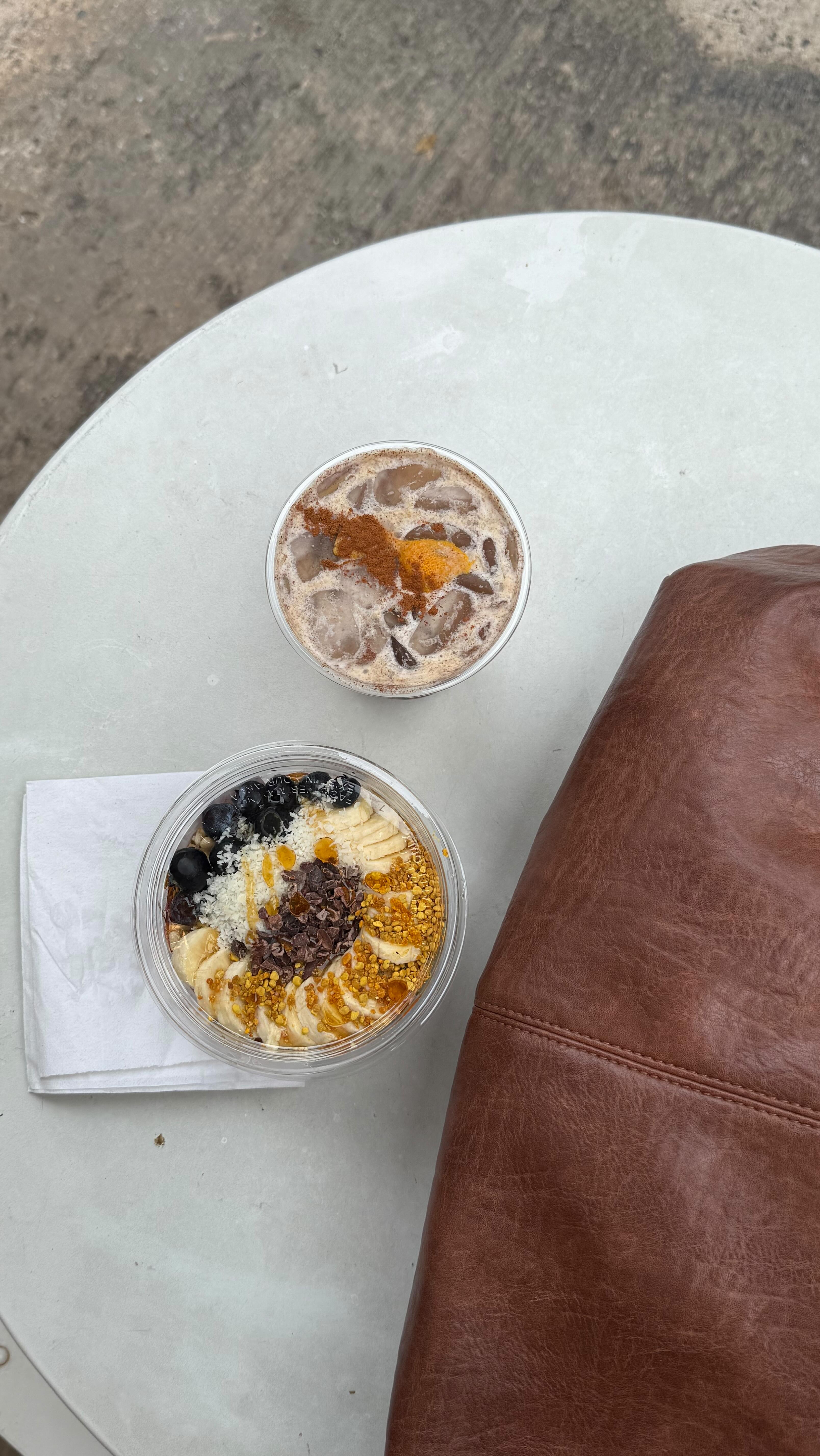 Instagram post by @talliyha for White Glo. Caption reads: did all that for me to dunk my hair in ocean as....