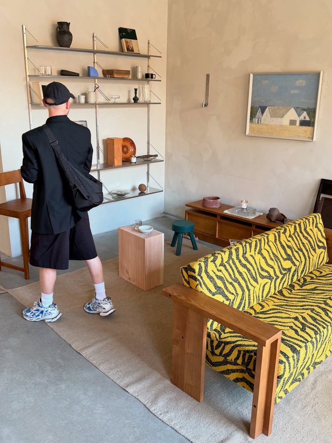 Instagram post by @r.a.u.f.a.s.e.r.b.e.r.l.i.n for Architectural Digest. Caption reads: 20 06 25

snippets from cph pt 1....