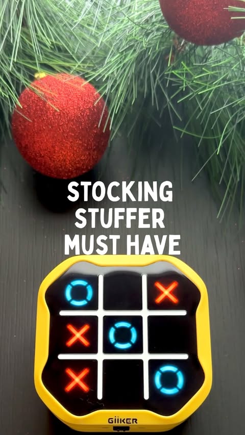 Instagram post by @themomsarah for GiiKER. Caption reads: Stocking stuffer find! Comment STOCKING and I’ll....