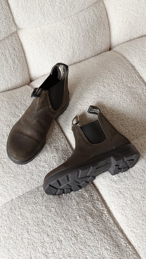 Instagram post by @widvey for Blundstone. Caption reads: [...] on🥹❤️‍🔥 Endelig har jeg fått meg par....