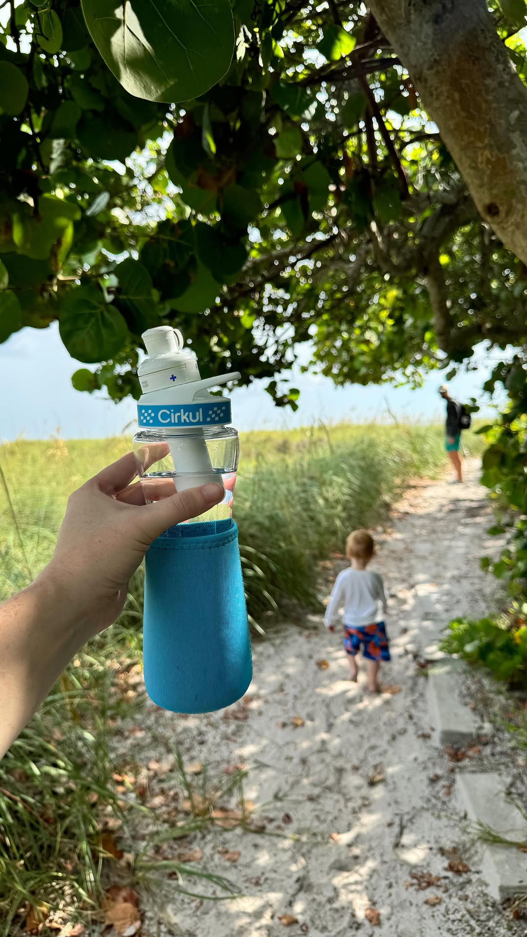 Instagram post by @mylifedailyblog for Cirkul. Caption reads: We love packing @DrinkCirkul to the beach because....