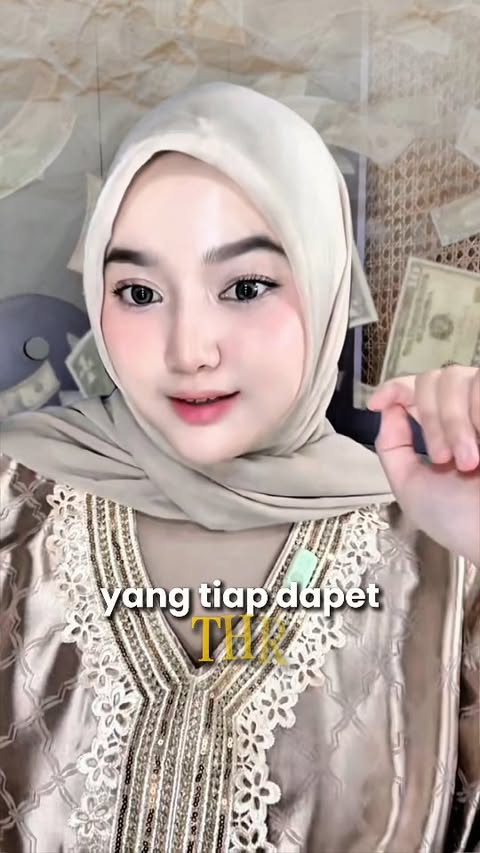 Instagram post by @dwiffahraherz for Bank BRI. Caption reads: THR masuk bukan cuma buat checkout, tapi juga buat....