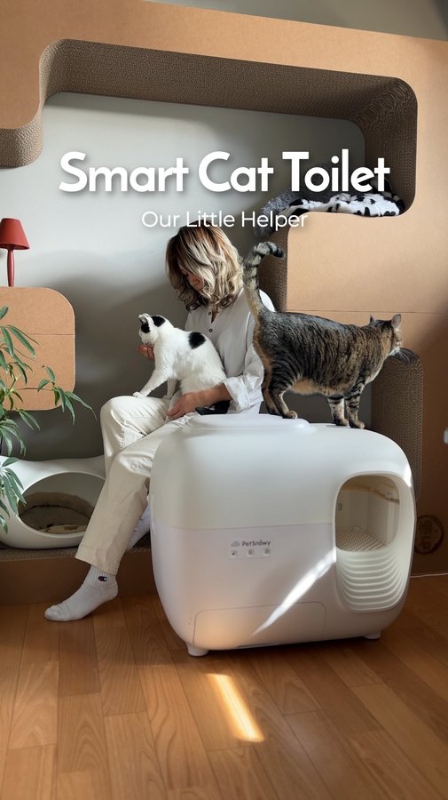 Instagram post by @egoji_st for PetSnowy. Caption reads: [...] @petsnowy_jp 
#pr #猫トイレ #全自動猫トイレ.