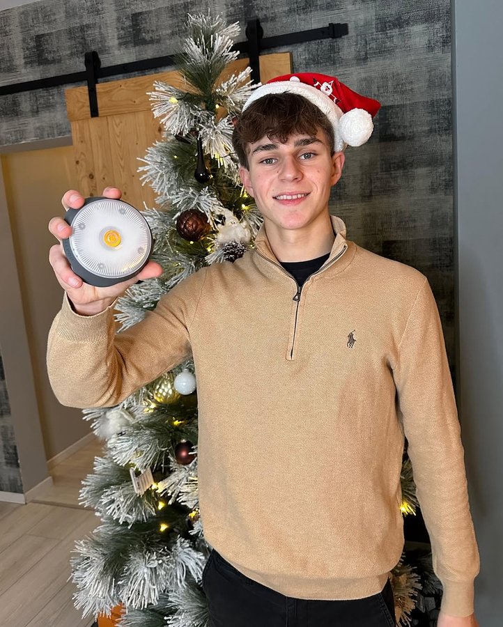 Instagram post by @kai.rillaerts for BlazePod. Caption reads: [...] like a real racing driver?💯
I use @blazepod....