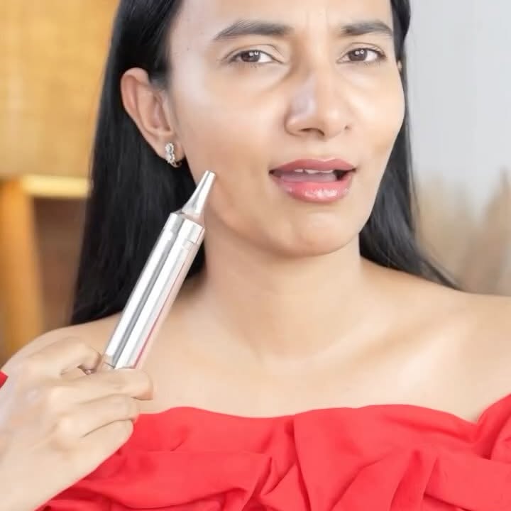 Instagram post by @fivefeetfiveblog for OLAY. Caption reads: You thought I went under the needle for this....