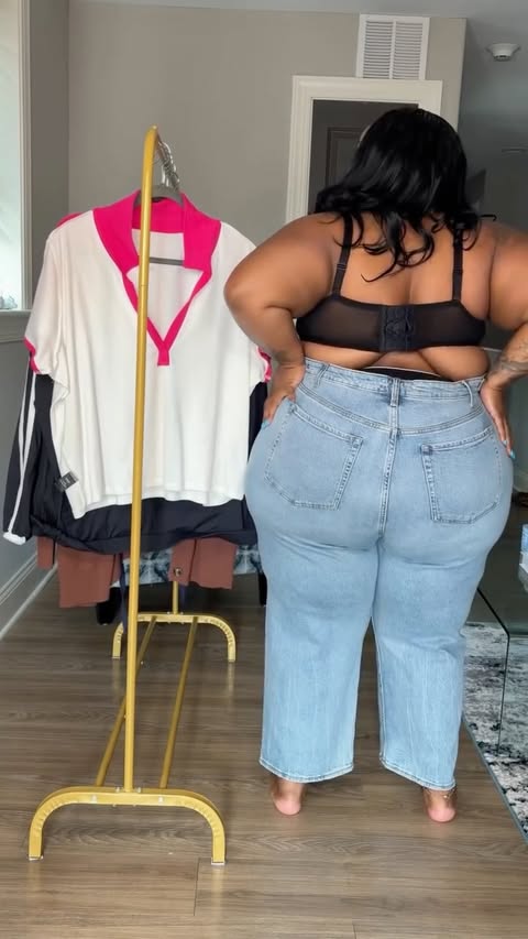 Instagram post by @ari.byrd_ for Torrid. Caption reads: #torridpartner #ad Denim that keeps up with me,....