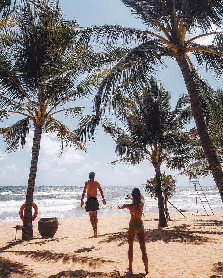 Instagram post by @explorewithlee for Passion Passport. Caption reads: So I dont know if you knew - but....