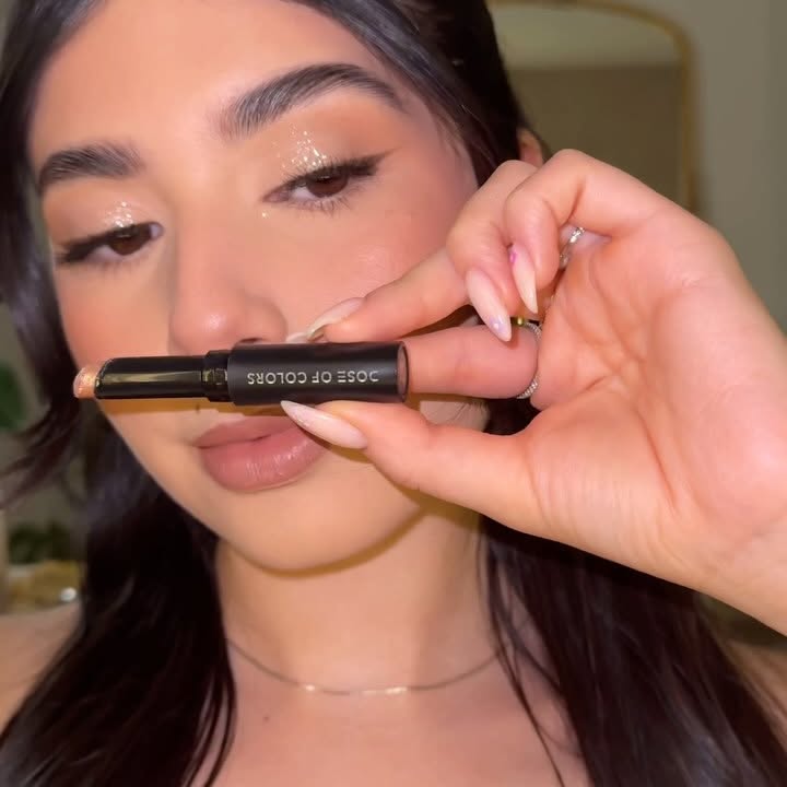 Instagram post by @charlize_perezz for Dose of Colors. Caption reads: My favorite way to elevate a simple eye look ✨✨....