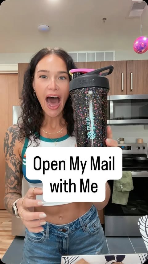 Instagram post by @charitynelms for Skullcandy. Caption reads: [...] Thank you @arriveclub @blenderbottle....