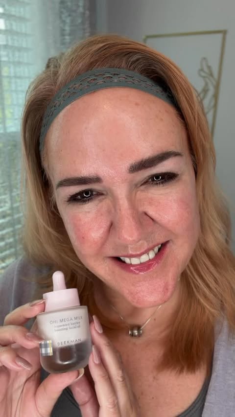 Instagram post by @torileesbeautymix for Beekman 1802. Caption reads: [...] sticky or greasy? You got it with....