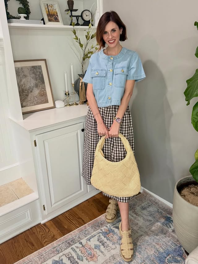 Instagram post by @rachybarnes1027 for Sol and Selene. Caption reads: My black woven neoprene tote from @solandselene....