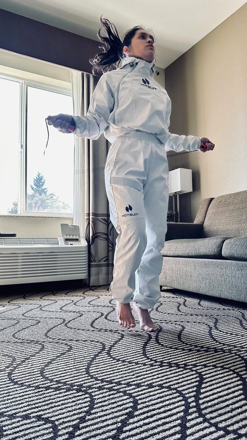 Instagram post by @briannejhun for Hotsuit. Caption reads: Thank you @hotsuit.global @hotsuit.boxing for....