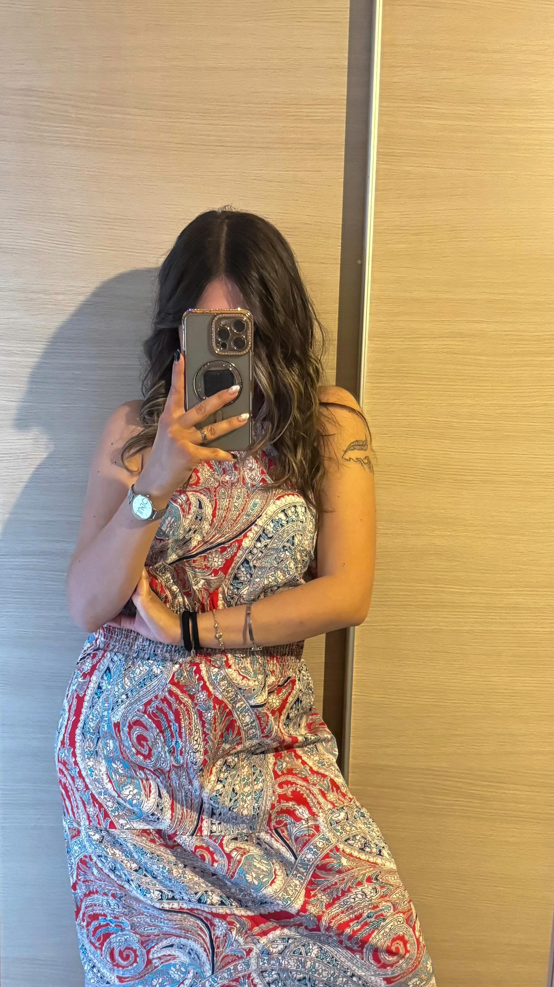 Instagram post by @martinalanierougc for LightInTheBox. Caption reads: “𝑳𝒆𝒈𝒈𝒆𝒓𝒊 𝒄𝒐𝒎𝒆 𝒍’𝒆𝒔𝒕𝒂𝒕𝒆,....