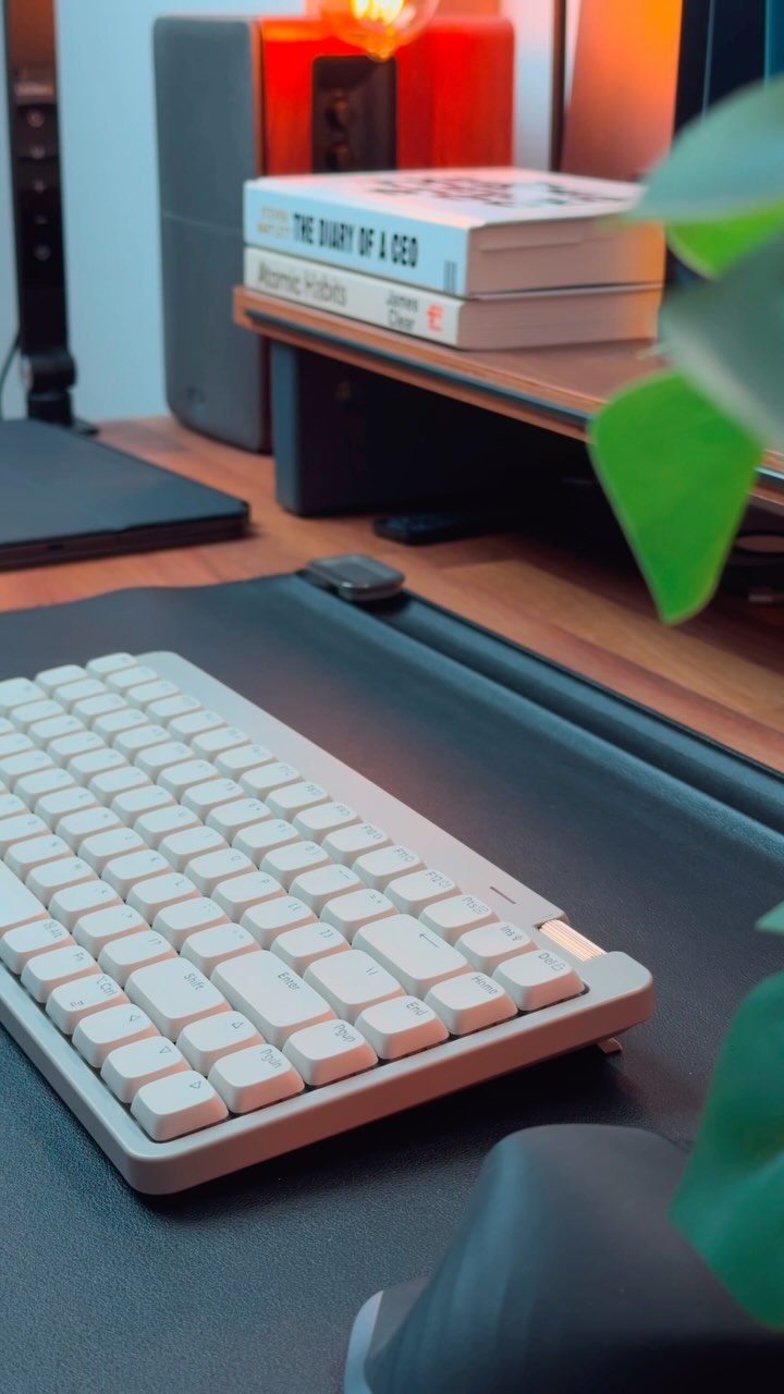 Instagram post by @joinfaizanj for LOFREE. Caption reads: [...] featuring mechanical keyboard from....