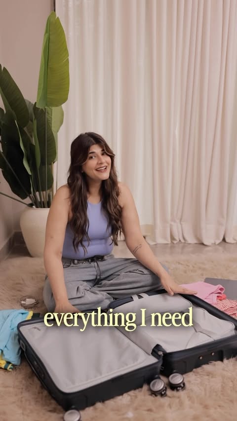 Instagram post by @deekshakhurana for Samsonite. Caption reads: [...] and exactly where everything is.✨ The....
