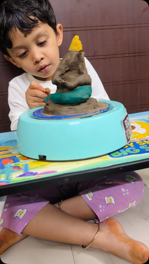 Instagram post by @little_princess_nihana for Superbottoms. Caption reads: #incollaboration with @superbottoms Playtime with....