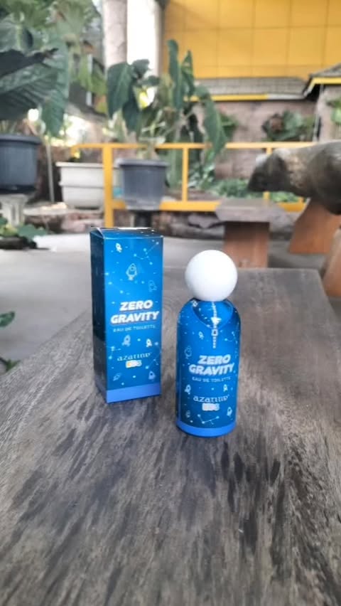 Instagram post by @rumah_haura for AZARINE KIDS. Caption reads: Jangan Salah Pilih Parfum Anak Parfum Azarine kids....