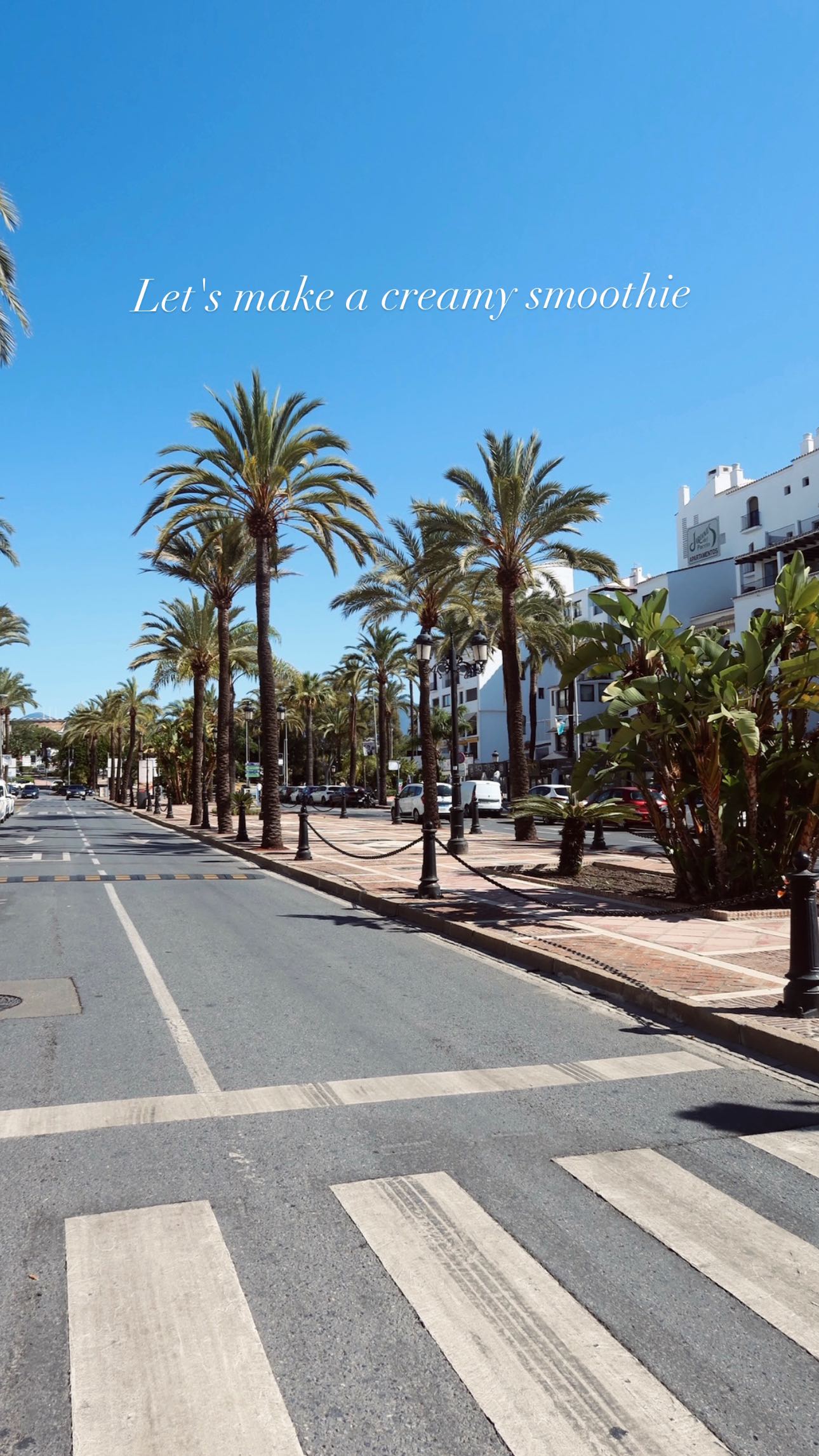 Instagram post by @rubywijnenn for Vitakruid. Caption reads: [...] almond milk 
- 1 scoop vanilla powder....