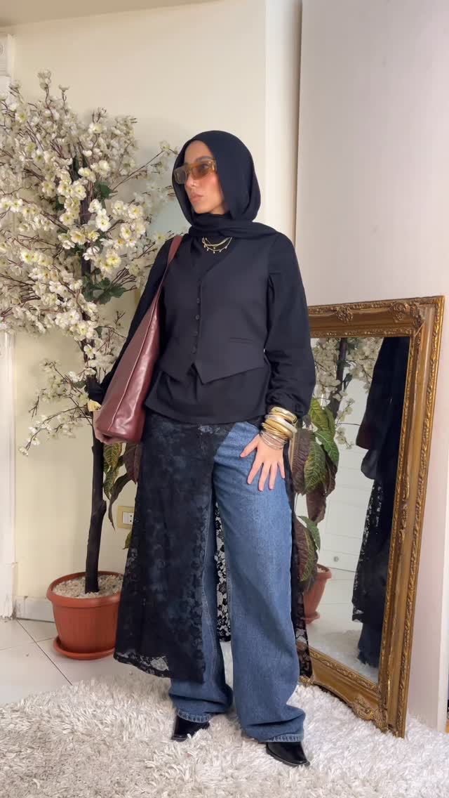 Instagram post by @samardeabs for DeFacto. Caption reads: [...] serving outfits 🩶🍒📸💫

Don’t miss....