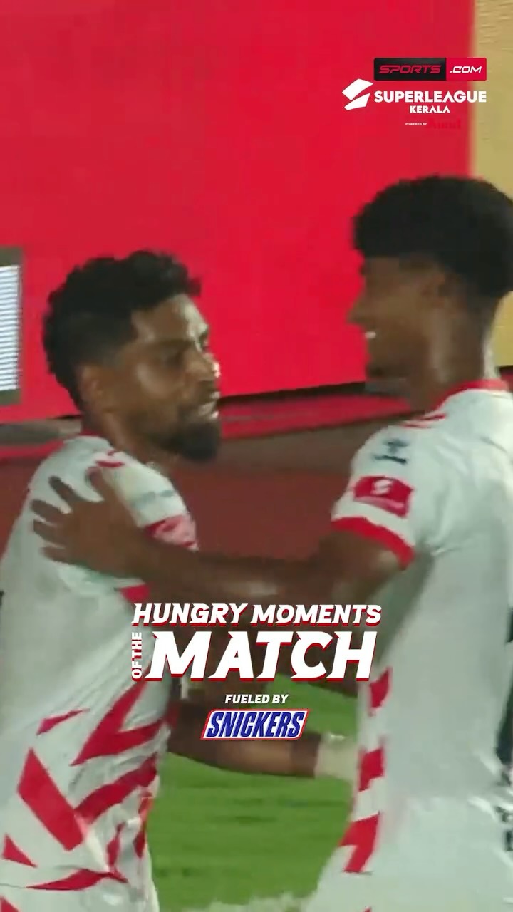 Instagram post by @super.league.kerala for Snickers. Caption reads: [...] #SLK #SuperCrazy #fueledbysnickers....