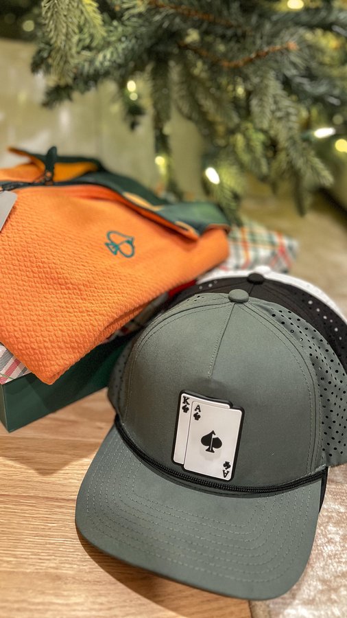 Instagram post by @beshelbylee for Pins And Aces. Caption reads: [...] that you don’t know what to get! 🚨....