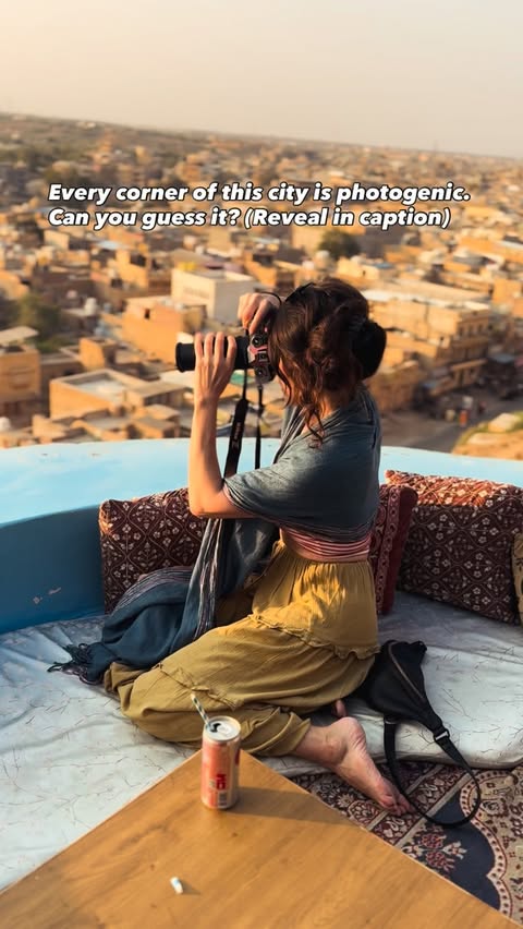 Instagram post by @helinbereket for Nikon DACH. Caption reads: [...] DX 16–50 mm 1:3,5–6,3 VR #NikonCreator....
